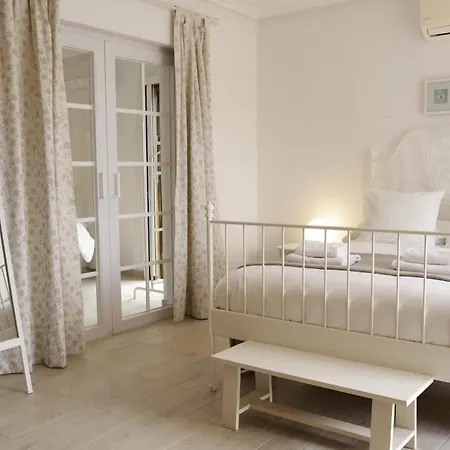 Villa Gardenias Puerto Banus By Houselogy *
