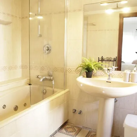 Gardenias Puerto Banus By Houselogy Villa Marbellac